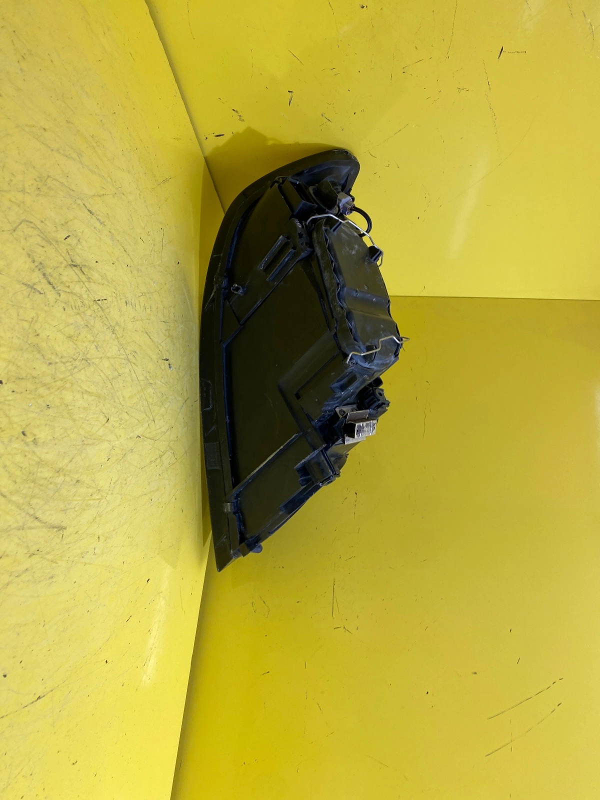 Phare gauche VOLVO V40 S50 03-07 CONNECTED 30698885 Autolamps 3 Phare gauche VOLVO V40 S50 03-07 CONNECTED 30698885