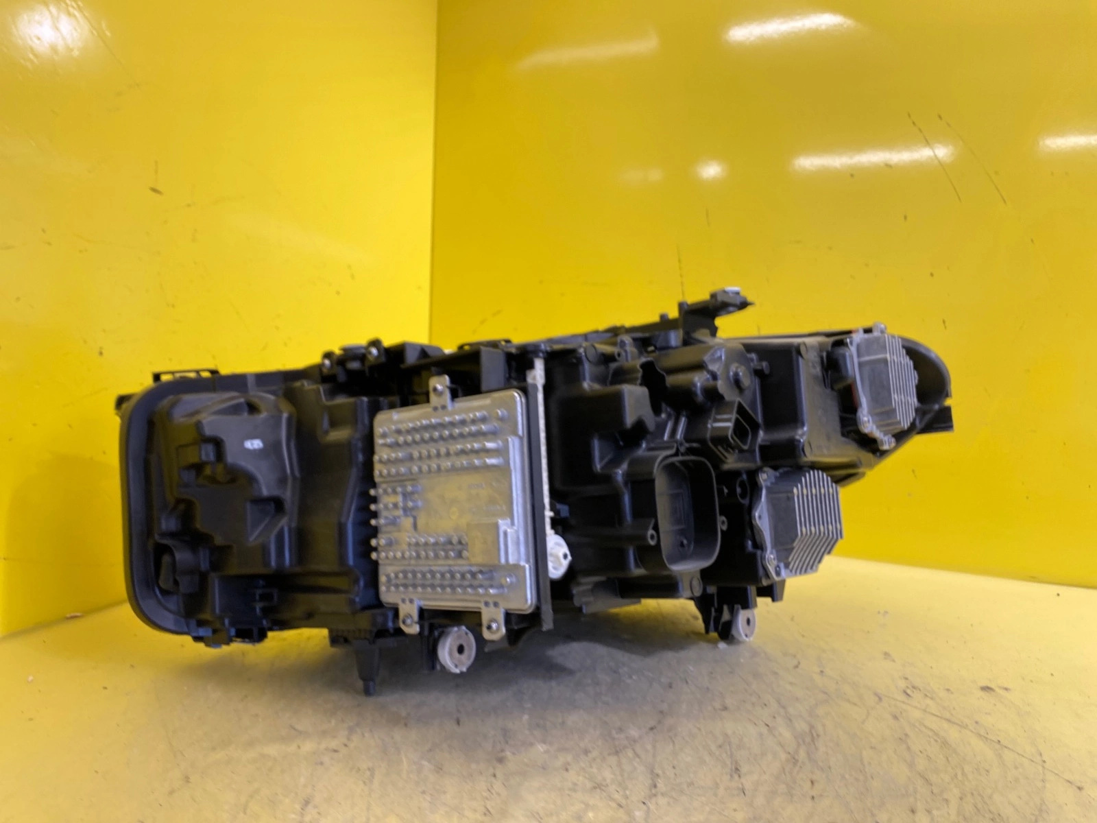 Phare droit Bmw G31 G30 USA Laser 9850592-07 Autolamps 3 Phare droit Bmw G31 G30 USA Laser 9850592-07