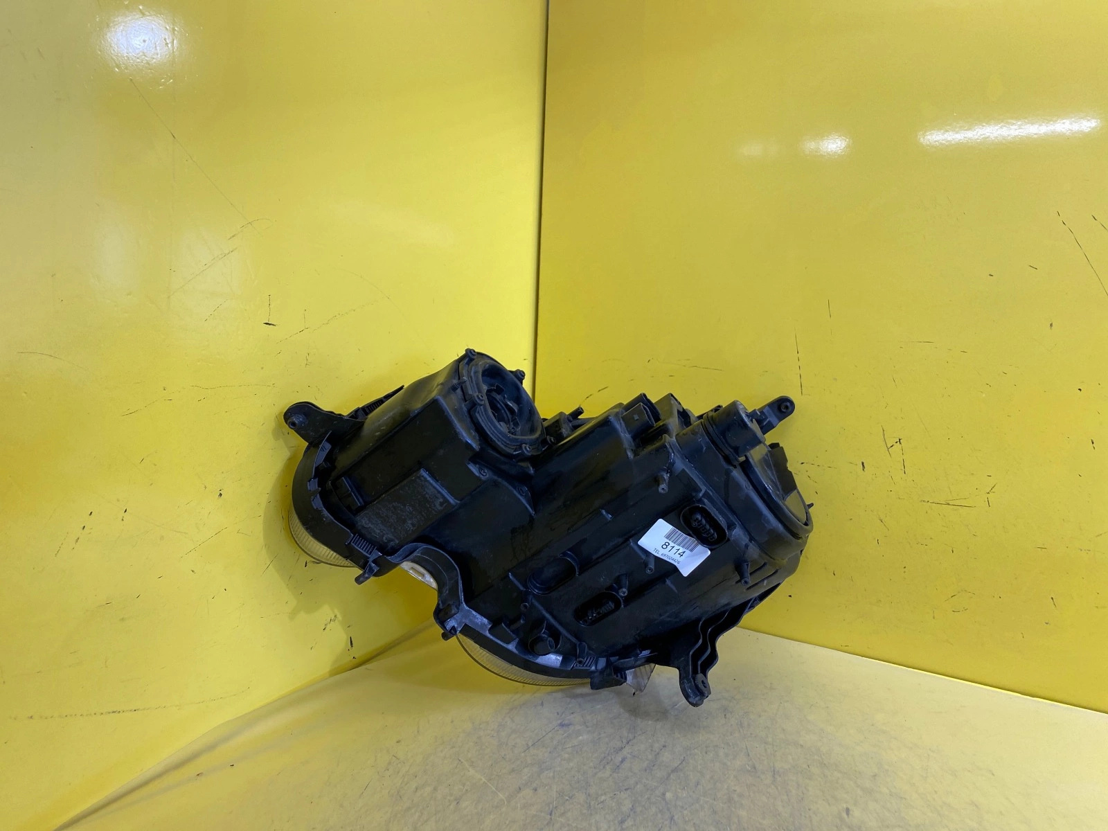 Phare droit MERCEDES E W211 02-06 xénon Autolamps 2 Phare droit MERCEDES E W211 02-06 xénon