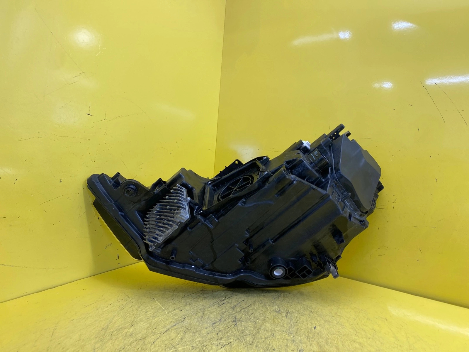 Phare droit Audi A6 C8 4K0 18+ Full Led Autolamps 3 Phare droit Audi A6 C8 4K0 18+ Full Led