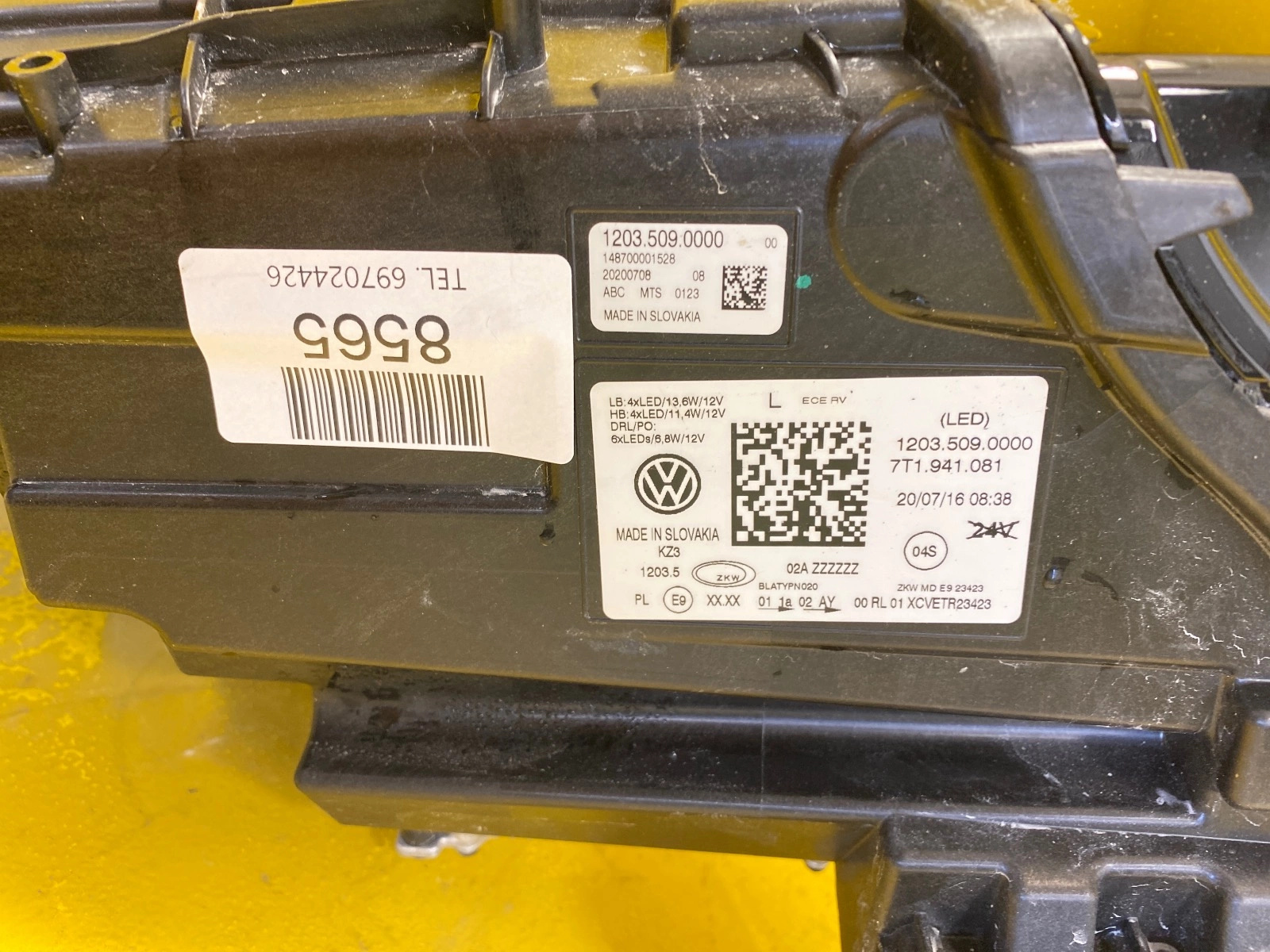 Phare avant gauche VW T7 MATRIX Autolamps 2 Phare avant gauche VW T7 MATRIX