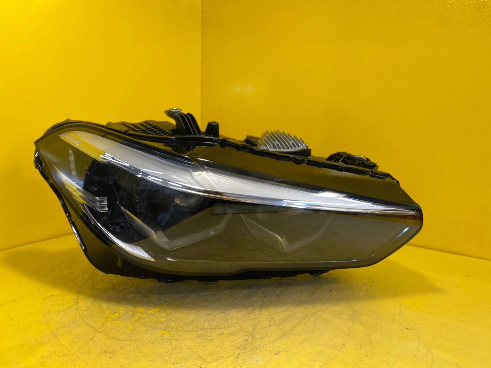 Phare droit BMW X5 G05 FULL LED Autolamps Phare droit BMW X5 G05 FULL LED