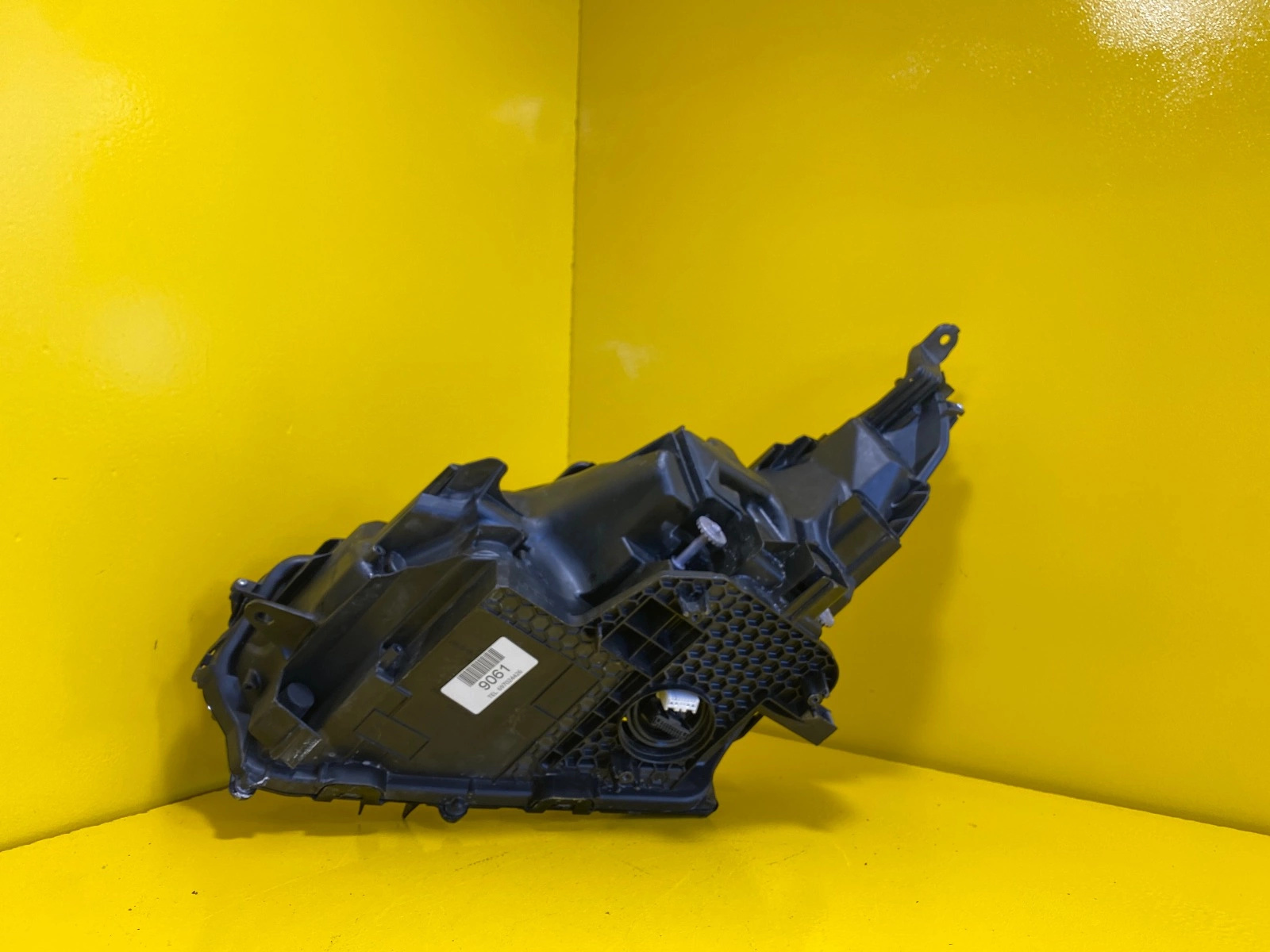 Phare droit LEXUS NX LIFT 2018- LED Autolamps 2 Phare droit LEXUS NX LIFT 2018- LED