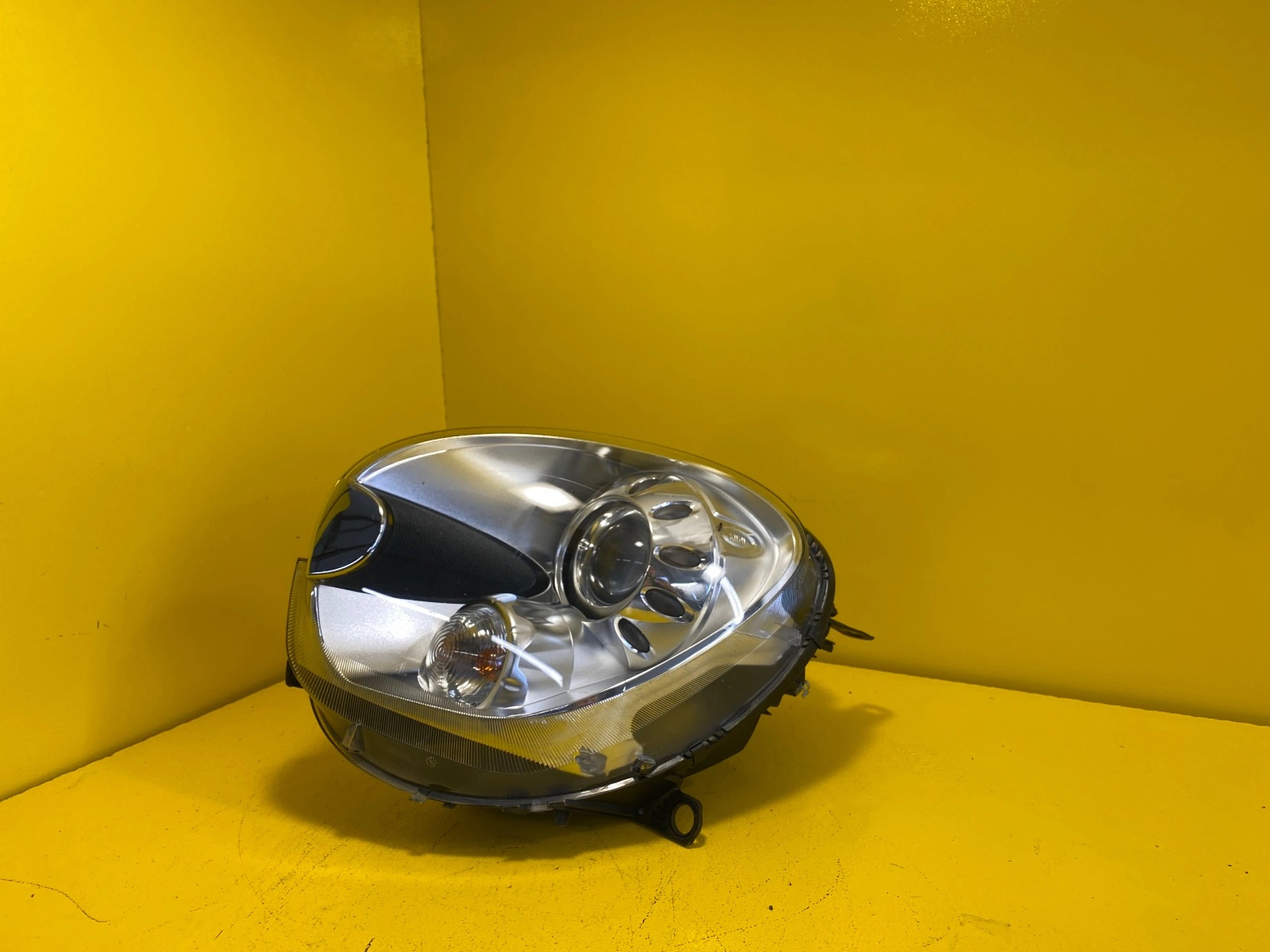 Phare gauche Mini Countryman R60 Xenon Autolamps Phare gauche Mini Countryman R60 Xenon