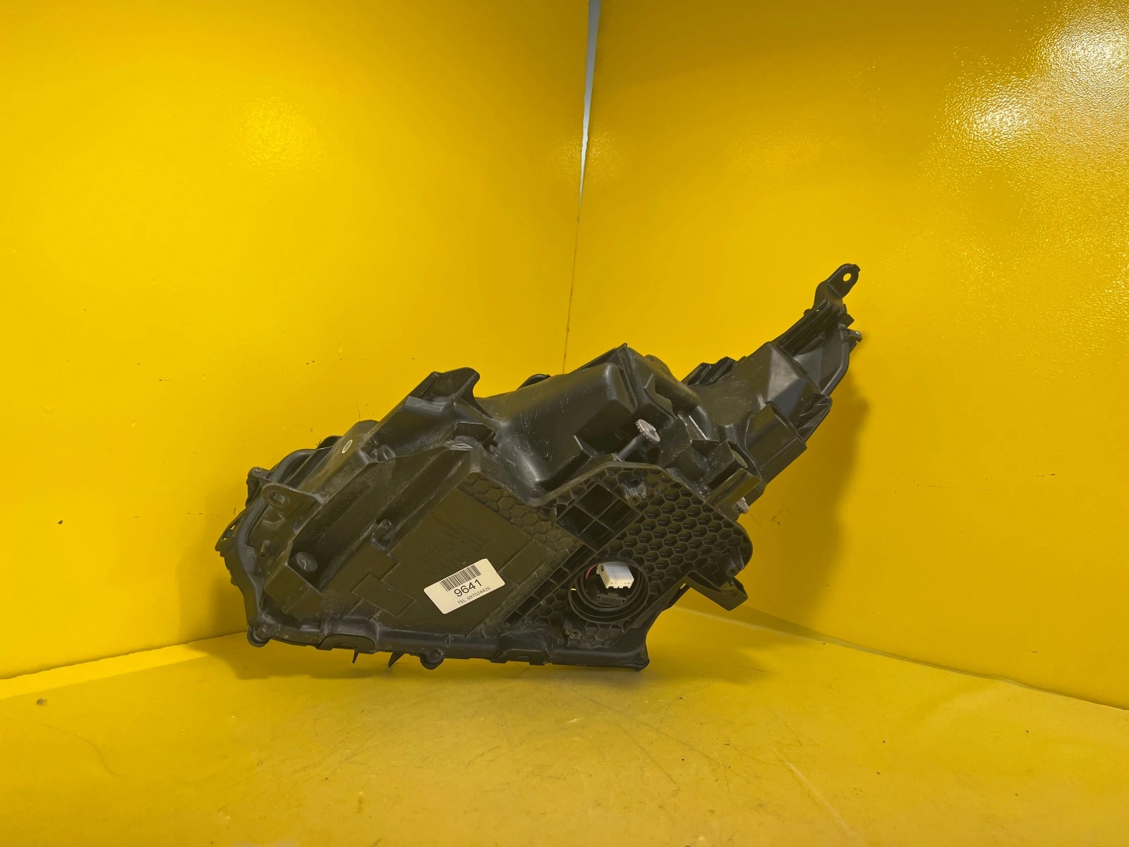 LEXUS NX LIFT 2018+ FEU DROIT Projecteur LED Autolamps 2 LEXUS NX LIFT 2018+ FEU DROIT Projecteur LED