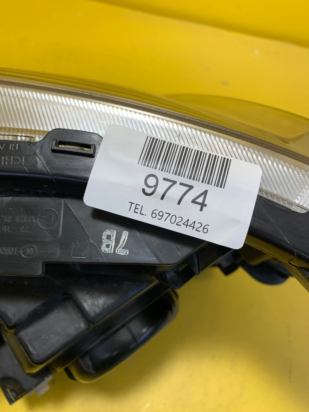 Phare droit Subaru FORESTER IV 4 XENON Autolamps 2 Phare droit Subaru FORESTER IV 4 XENON