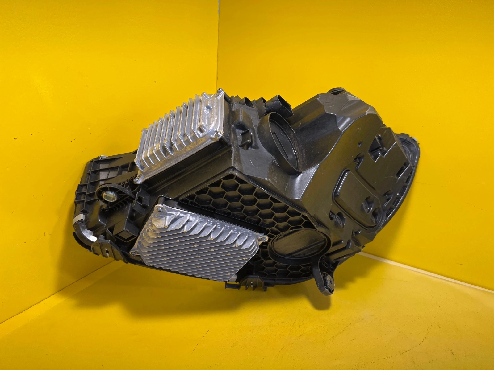 Phare droit Mercedes w206 Digital Led A2069068802 USA Autolamps 3 Phare droit Mercedes w206 Digital Led A2069068802 USA