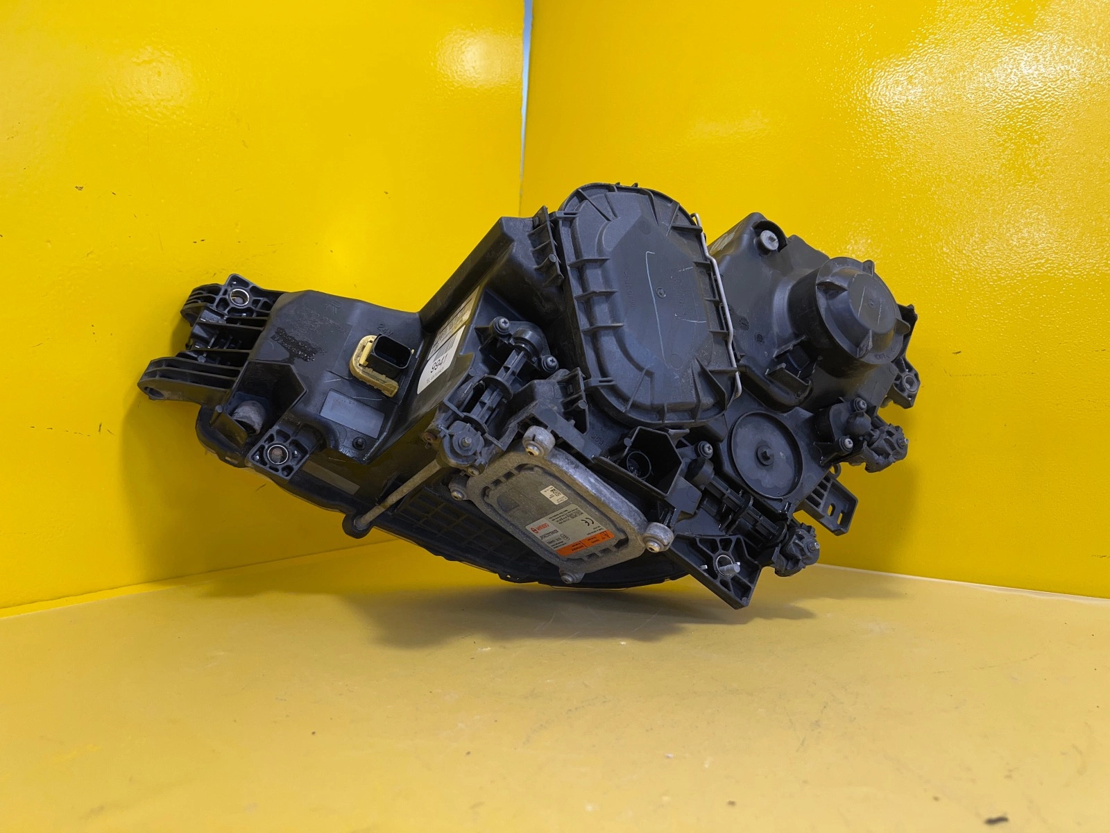 Phare droit Mercedes-Benz ACTROS 2012- A9608200739 Autolamps 3 Phare droit Mercedes-Benz ACTROS 2012- A9608200739