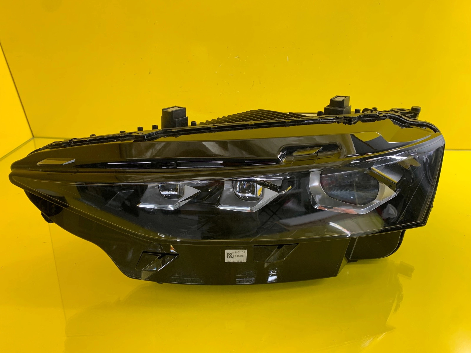 Phare gauche Citroen DS 7 Lift Crossback Led DS7 9841273180 Autolamps Phare gauche Citroen DS 7 Lift Crossback Led DS7 9841273180