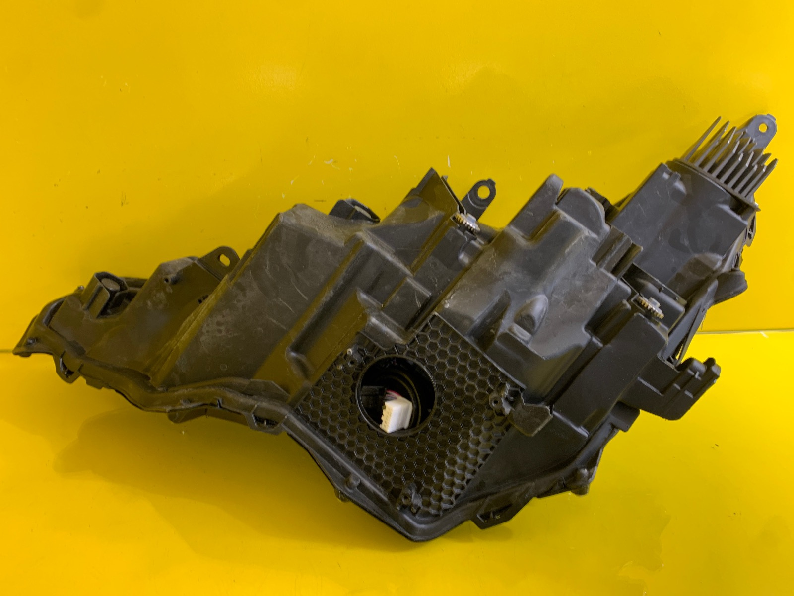 Phare droit Lexus NX NX350H NX450H Full Led 2022 Autolamps 6 Phare droit Lexus NX NX350H NX450H Full Led 2022