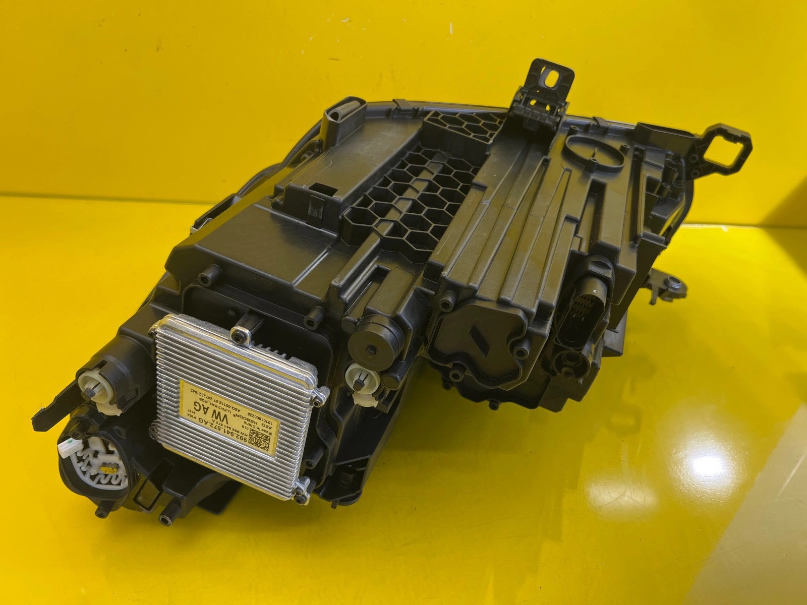 Phare avant droit VW Tiguan 3 III 571 Full Led 571941060 Autolamps 7 Phare avant droit VW Tiguan 3 III 571 Full Led 571941060