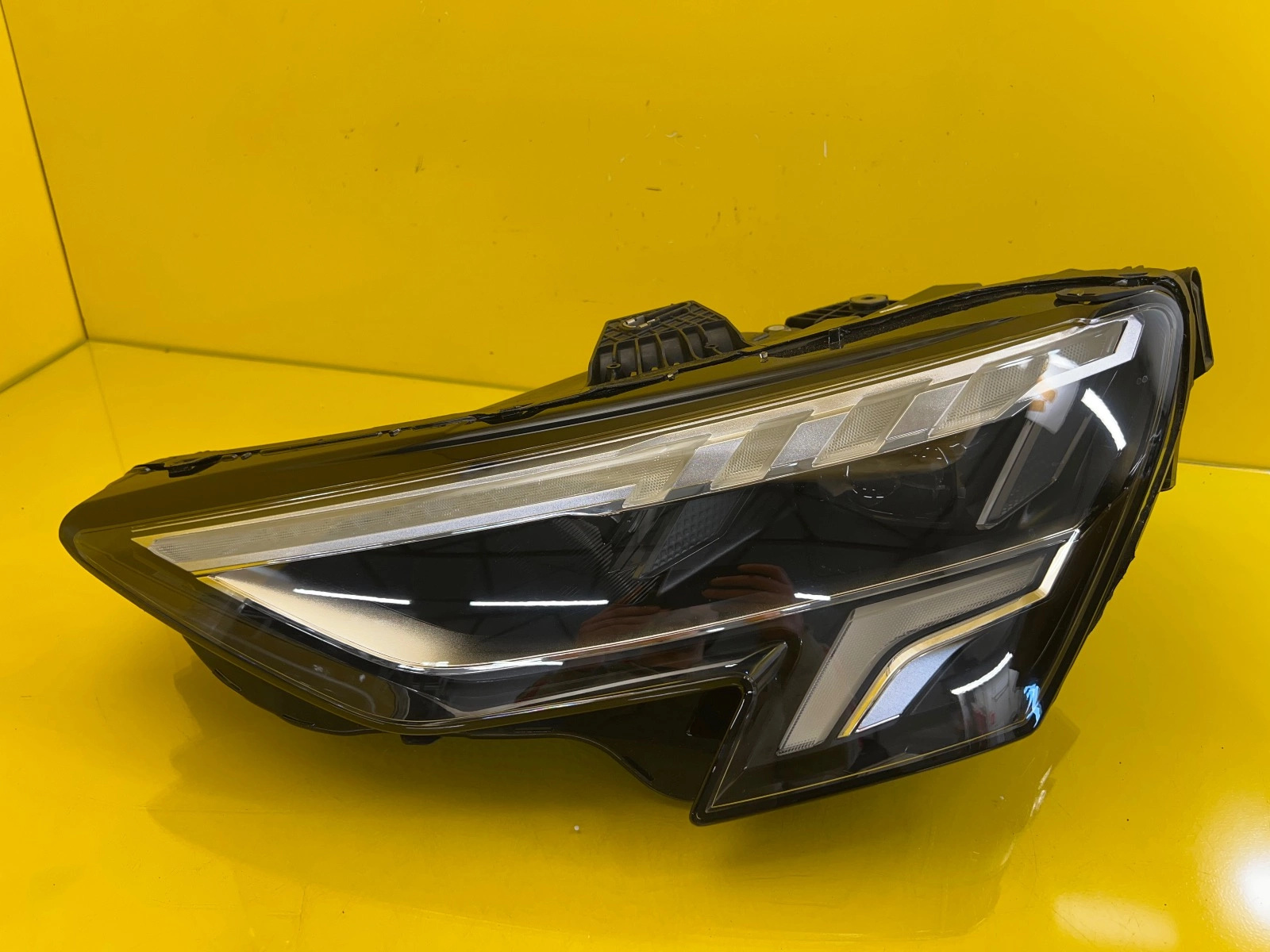 Phare gauche Audi A3 8Y 20- Full Led 8Y0941033 Autolamps Phare gauche Audi A3 8Y 20- Full Led 8Y0941033