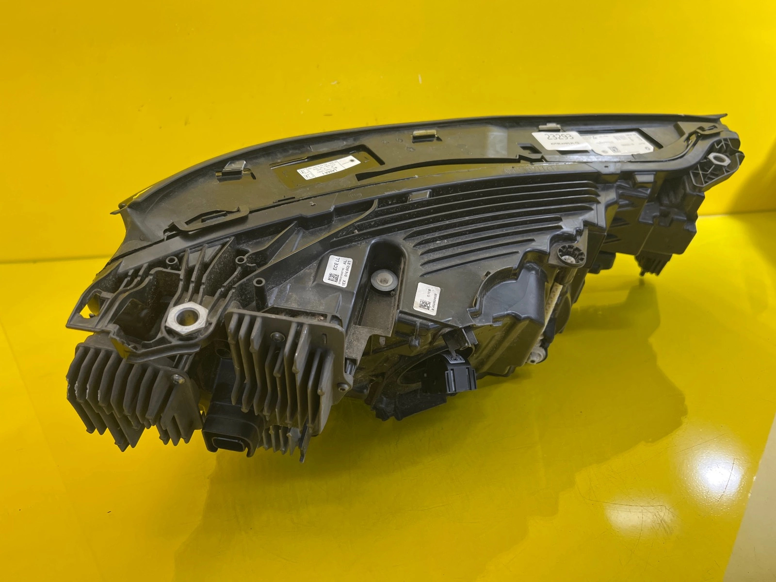 Phare gauche BMW IX M60 Full Led Laser 5A3CEA1-05 Autolamps 3 Phare gauche BMW IX M60 Full Led Laser 5A3CEA1-05