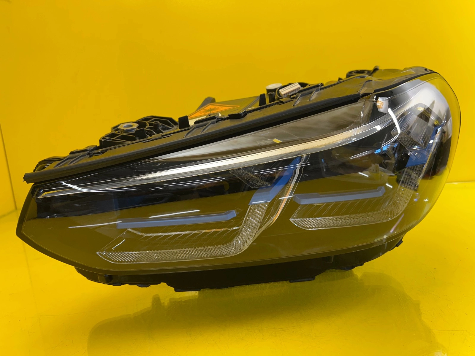 Phare gauche BMW X3 G01 Lift 20- Laser 5A29217-09 Autolamps Phare gauche BMW X3 G01 Lift 20- Laser 5A29217-09