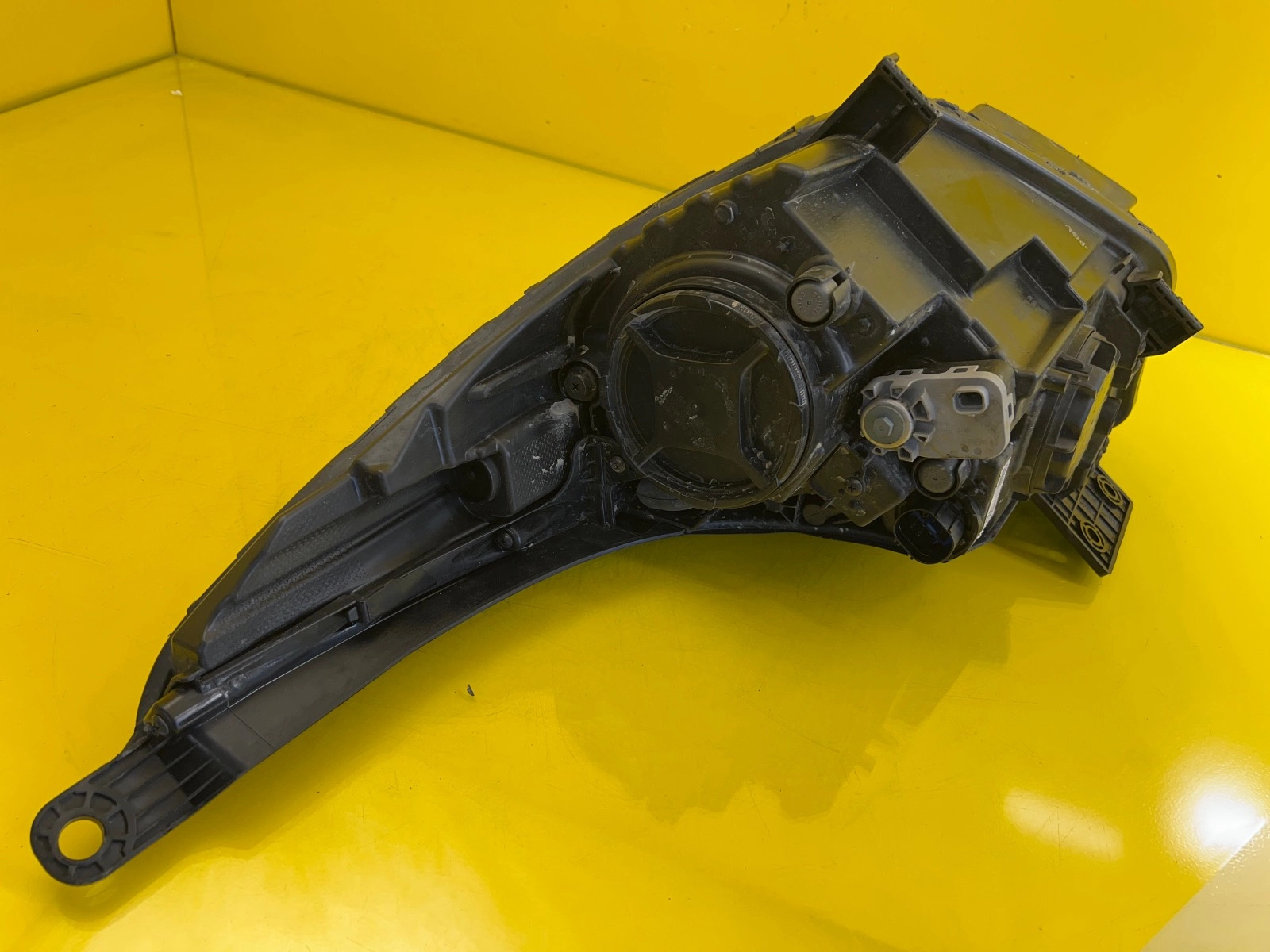 Phare avant droit Kia Niro 2016 Autolamps 4 Phare avant droit Kia Niro 2016