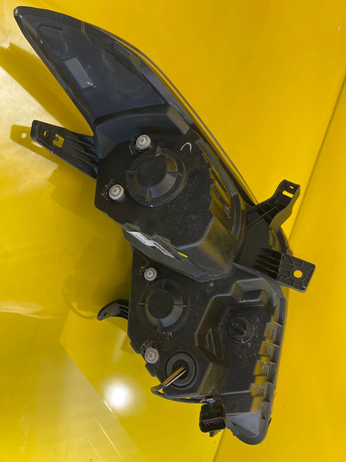 Phare droit Maxus LDV G10 Normal 14- Autolamps 5 Phare droit Maxus LDV G10 Normal 14-