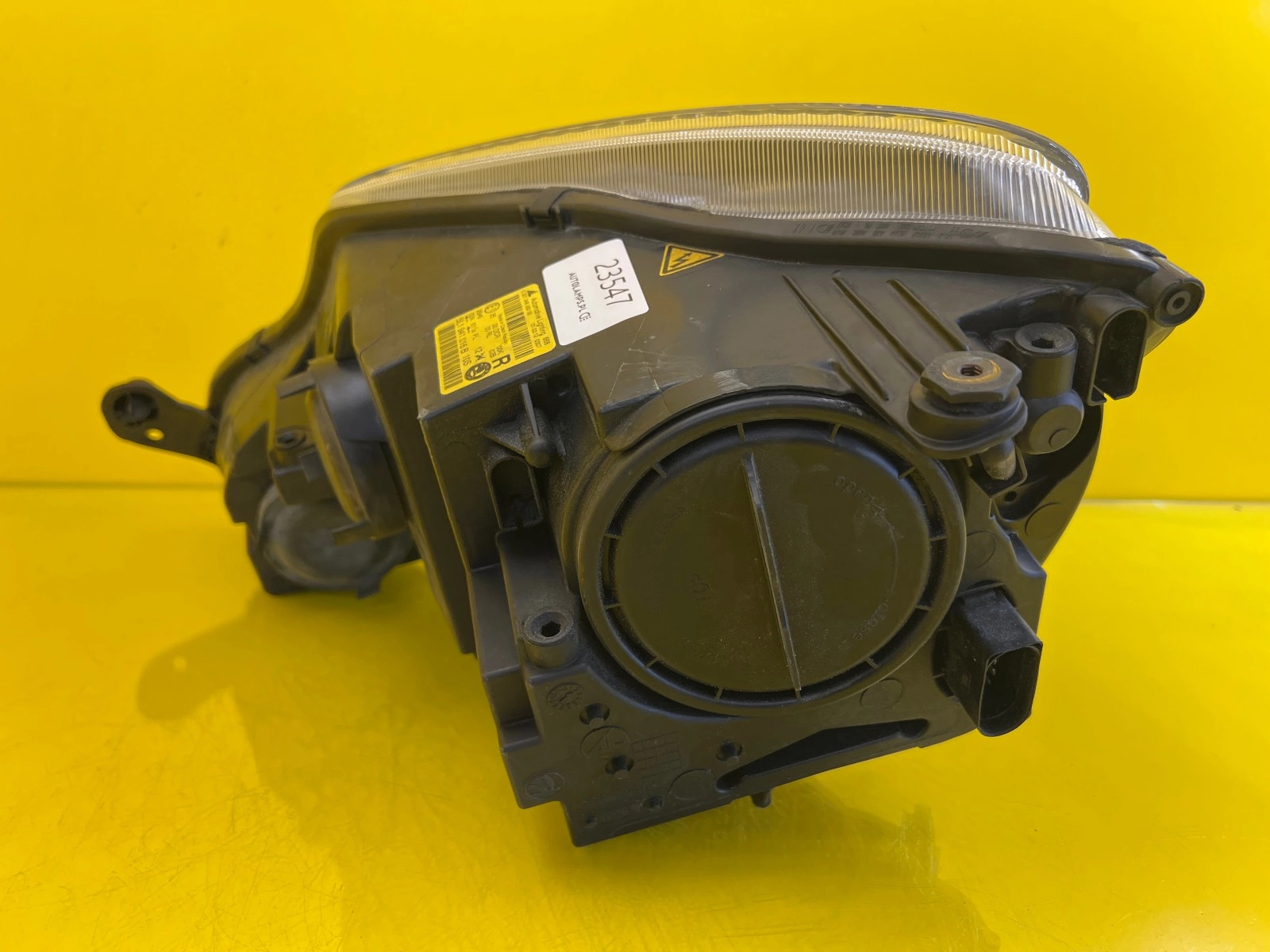 Phare avant droit Skoda Yeti 5L Xenon 5L1941016B Autolamps 4 Phare avant droit Skoda Yeti 5L Xenon 5L1941016B