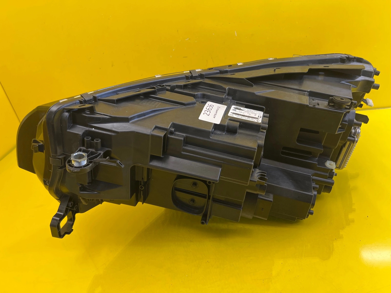 Phare avant droit VW Tiguan III 3 571 Full Led 2024- 571941006B Autolamps 3 Phare avant droit VW Tiguan III 3 571 Full Led 2024- 571941006B