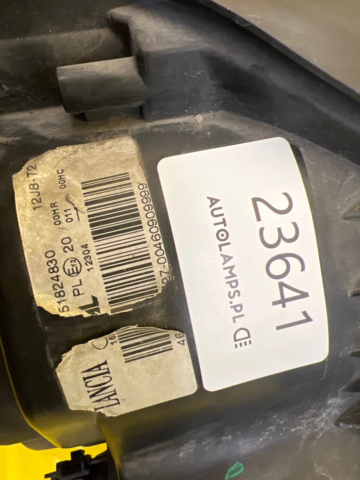 Phare gauche Lancia Delta III 08-14 Lentille + Led 51824830 Autolamps 2 Phare gauche Lancia Delta III 08-14 Lentille + Led 51824830