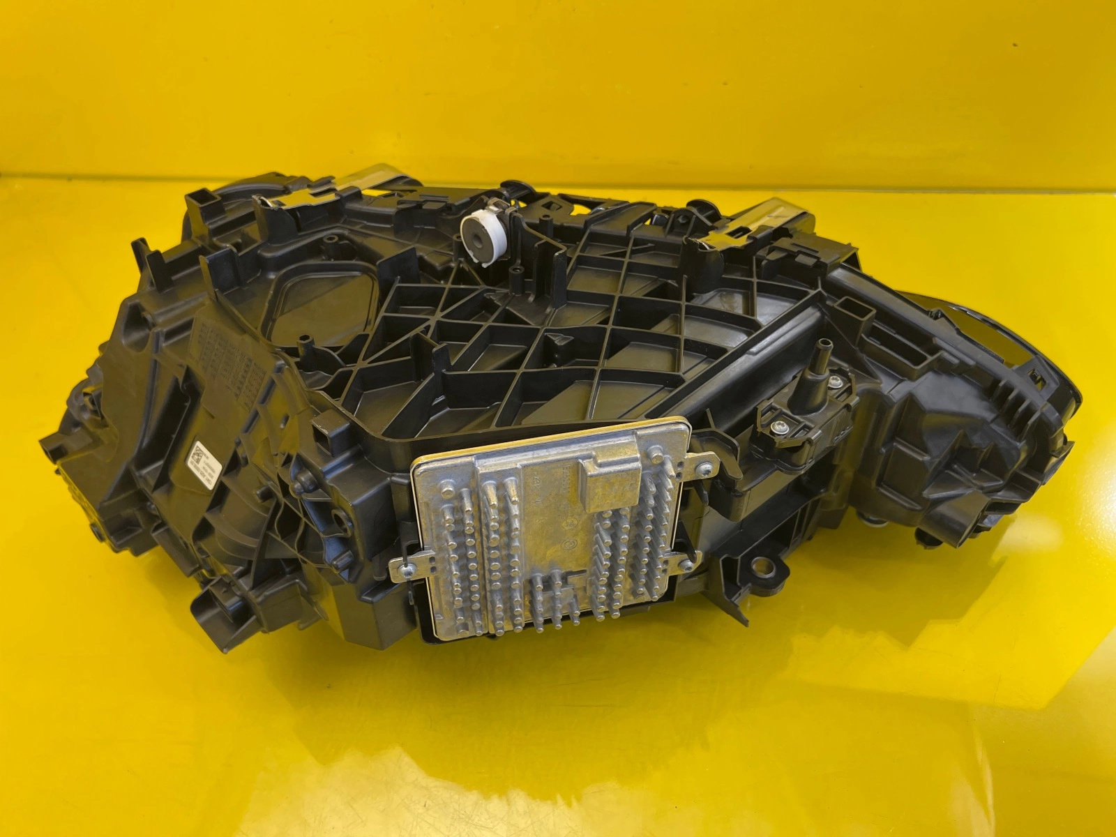 Phare BMW 4 G22 G23 M4 G82 G83 Lampe avant droite Laser 5A3B304-03 Autolamps 6 Phare BMW 4 G22 G23 M4 G82 G83 Lampe avant droite Laser 5A3B304-03