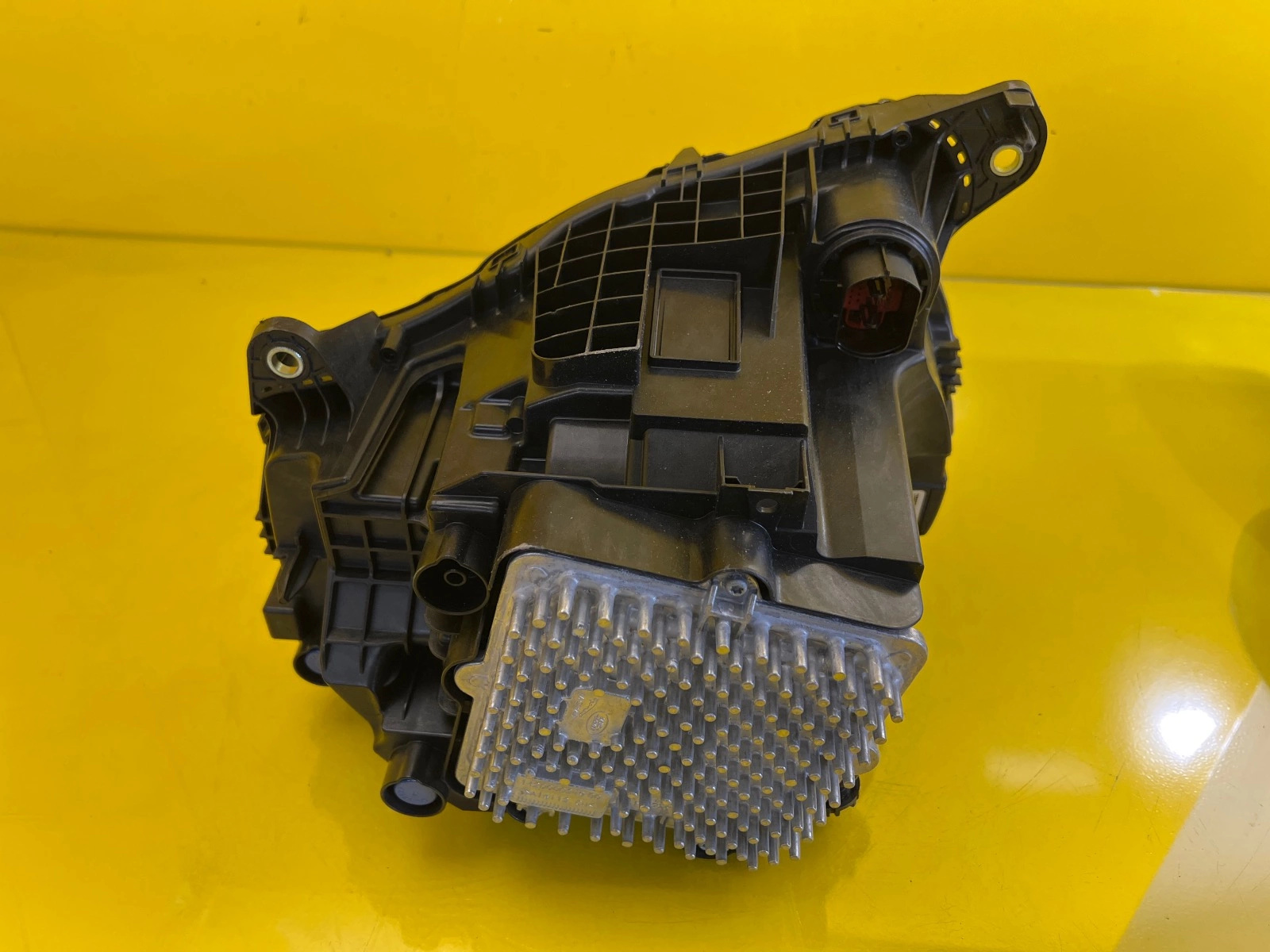 Phare avant droit Land Rover Defender 2 LED 20- Autolamps 5 Phare avant droit Land Rover Defender 2 LED 20-