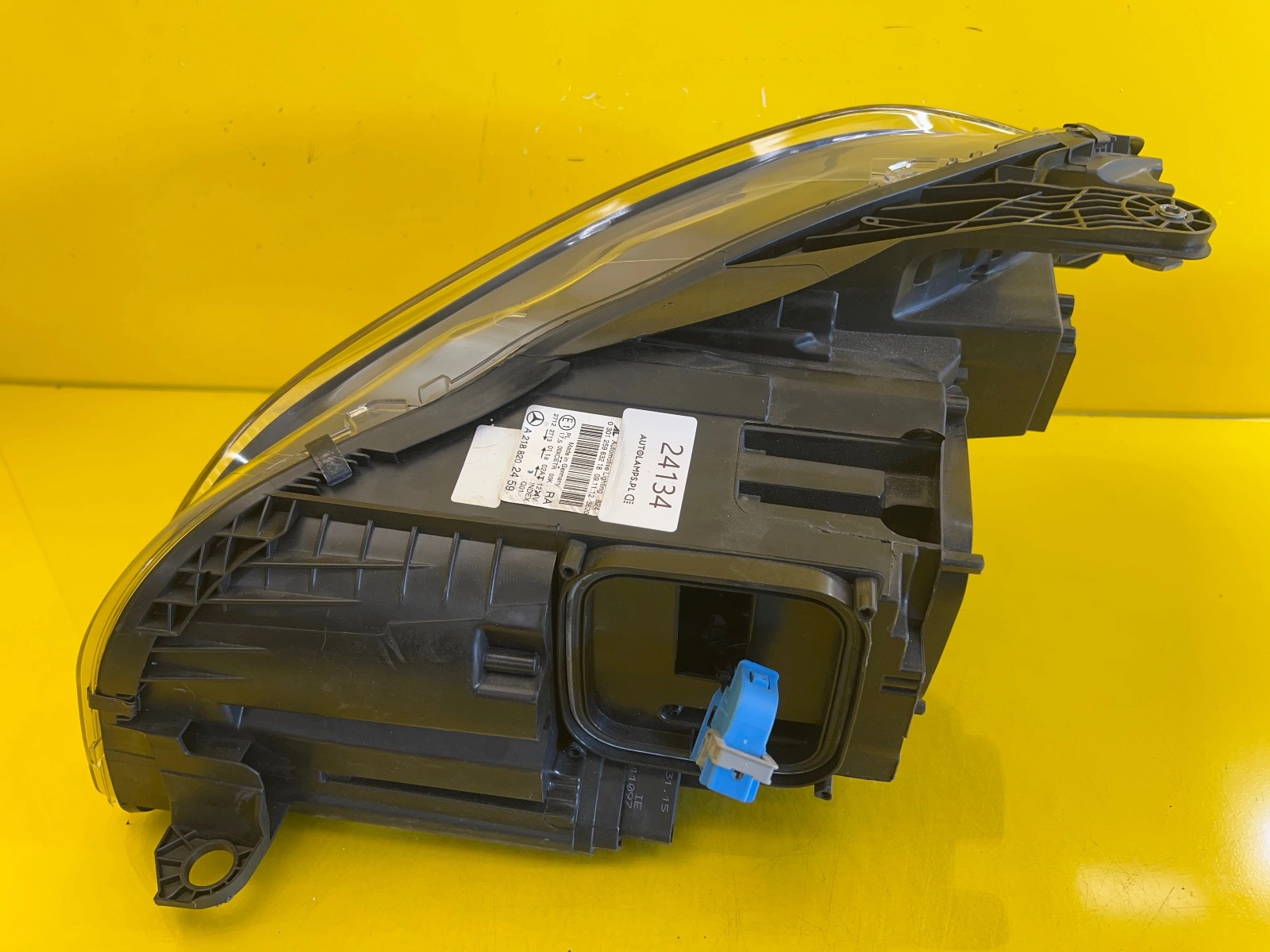 Phare avant droit Mercedes CLS W218 Full Led ILS A2188202459 Autolamps 3 Phare avant droit Mercedes CLS W218 Full Led ILS A2188202459