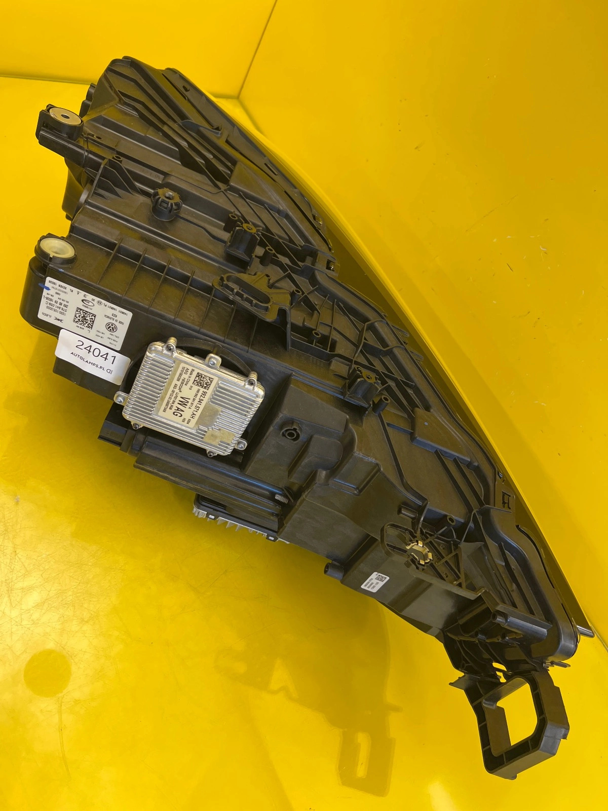 Phare gauche VW Terramar Full Led Matrix 578941059C Autolamps 4 Phare gauche VW Terramar Full Led Matrix 578941059C