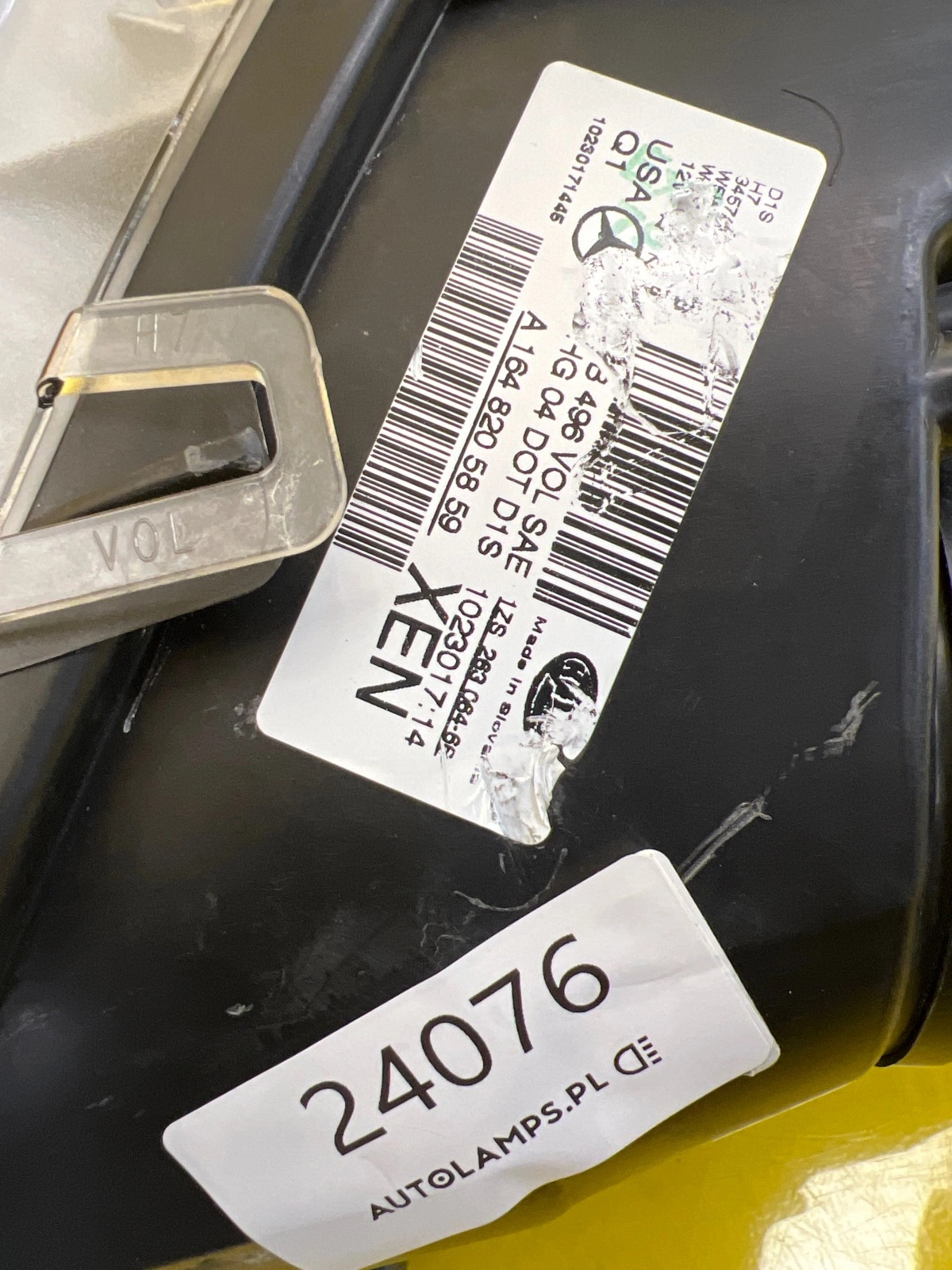 Phare droit Mercedes ML W164 05-08 BI Xenon USA A1648205859 AMG Autolamps 2 Phare droit Mercedes ML W164 05-08 BI Xenon USA A1648205859 AMG