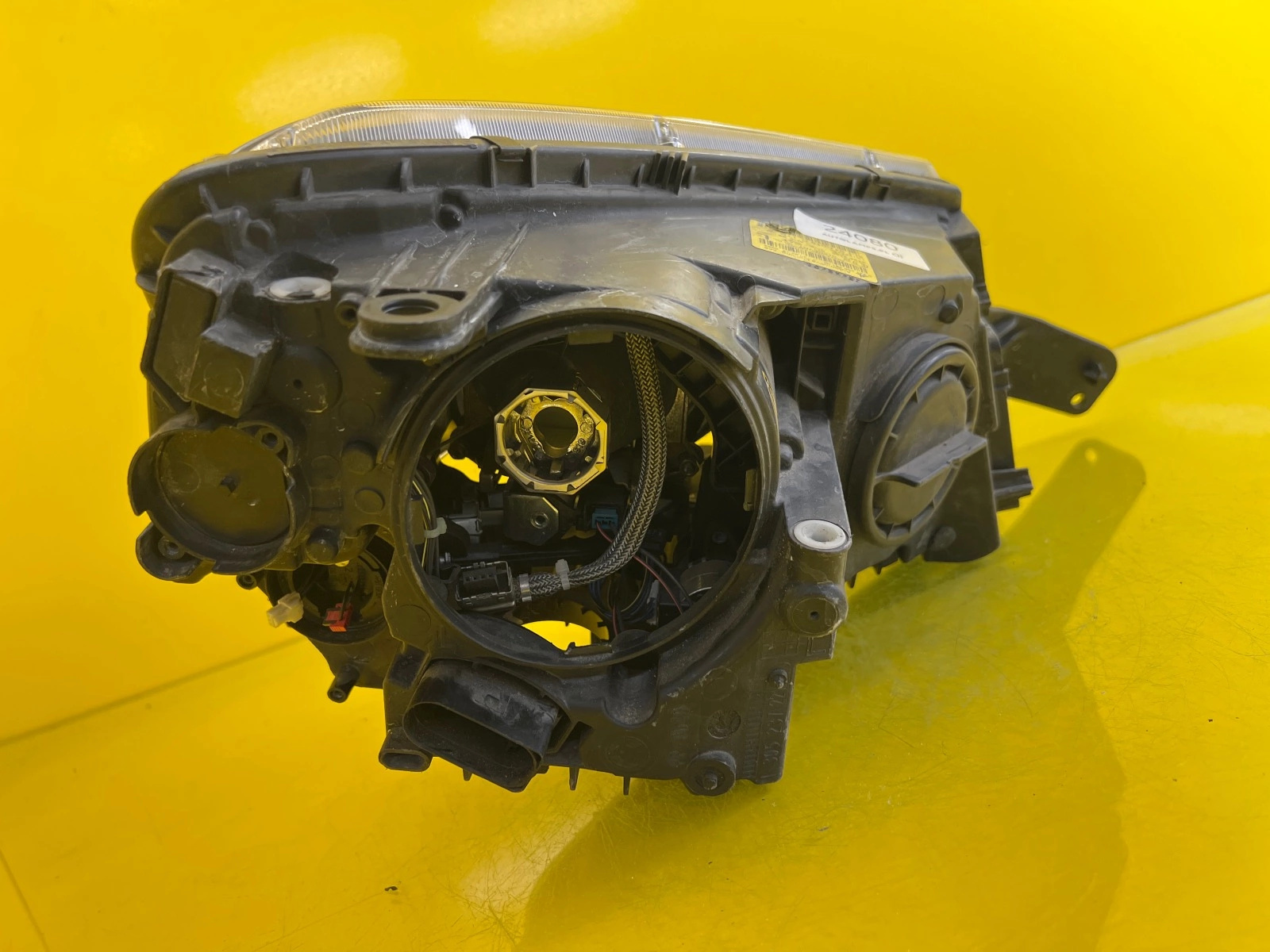 Phare gauche Skoda Yeti FL Lift 13- Bi-Xenon Led lamp 5L1941015C Autolamps 4 Phare gauche Skoda Yeti FL Lift 13- Bi-Xenon Led lamp 5L1941015C