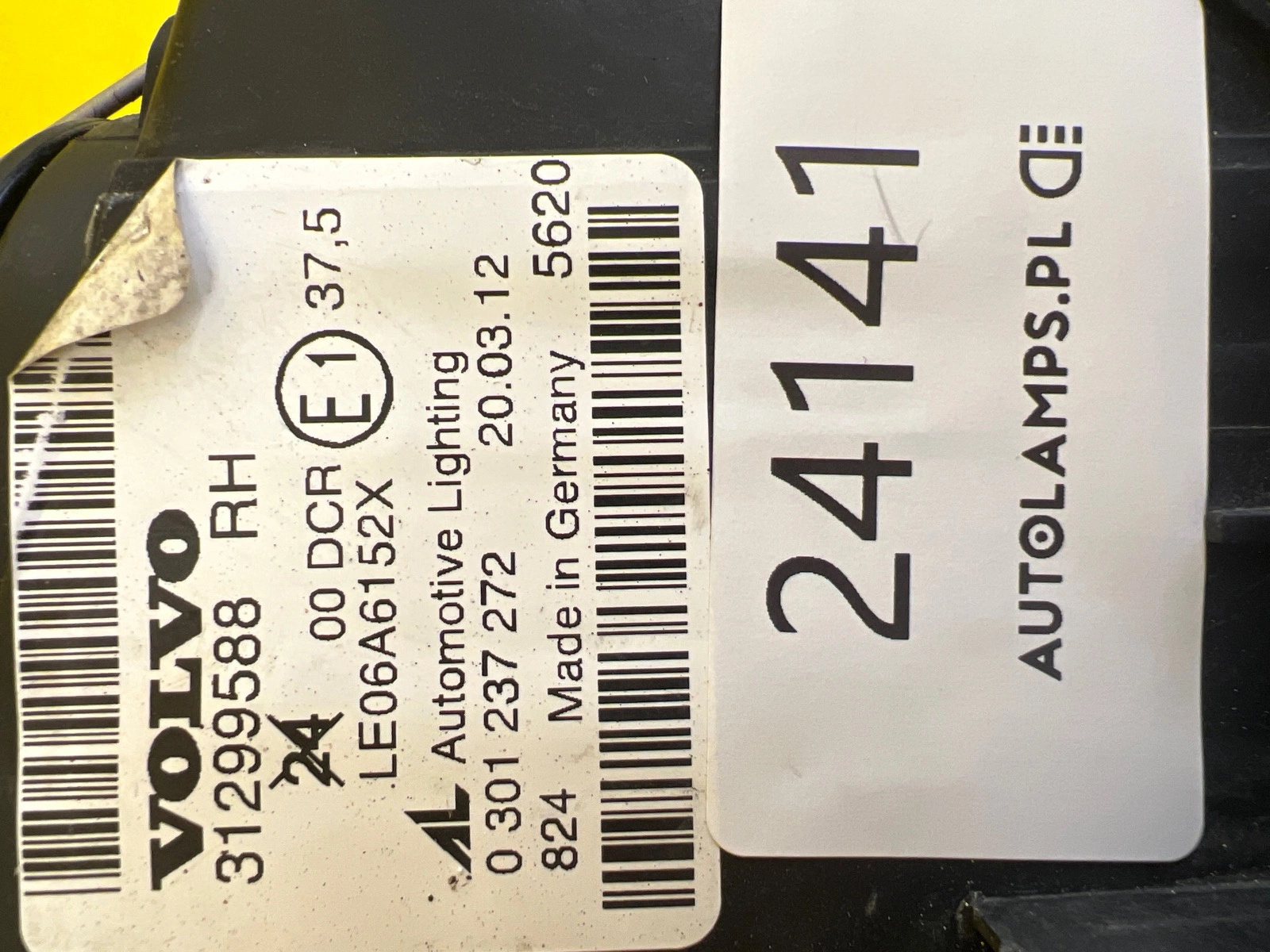 Phare droit Volvo S40 II V50 Lift Xenon 31299588 Autolamps 2 Phare droit Volvo S40 II V50 Lift Xenon 31299588