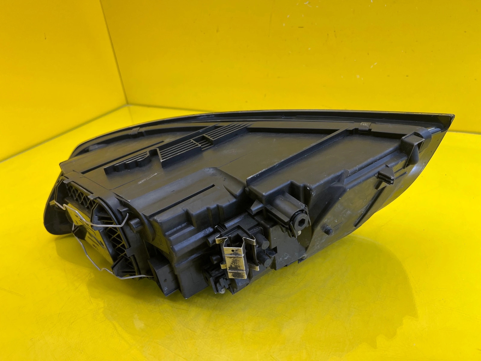 Phare droit Volvo S40 II V50 Lift Xenon 31299588 Autolamps 6 Phare droit Volvo S40 II V50 Lift Xenon 31299588