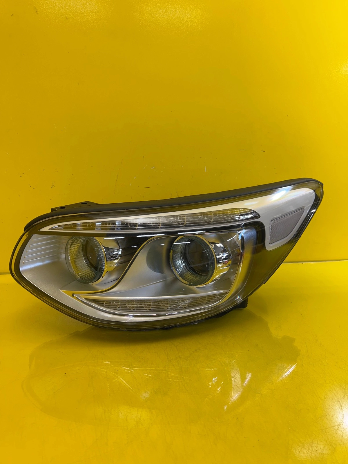 Phare avant gauche Kia Soul 2 Lift Led Two Lens EV Hybrid Autolamps Phare avant gauche Kia Soul 2 Lift Led Two Lens EV Hybrid