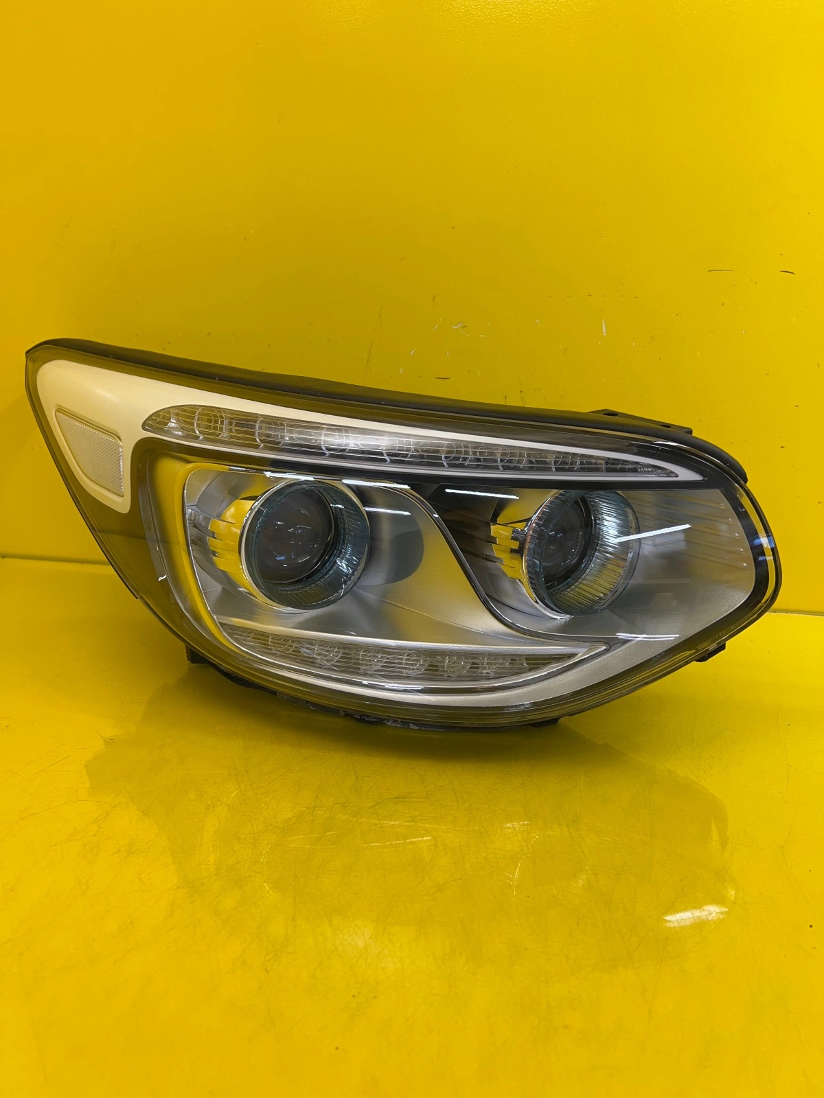 Phare avant droit Kia Soul 2 Lift Led Two Lens EV Hybrid Autolamps Phare avant droit Kia Soul 2 Lift Led Two Lens EV Hybrid