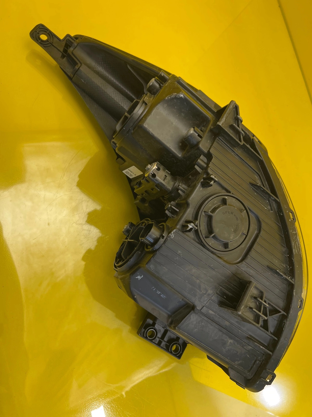 Phare avant droit Kia Soul 2 Lift Led Two Lens EV Hybrid Autolamps 5 Phare avant droit Kia Soul 2 Lift Led Two Lens EV Hybrid