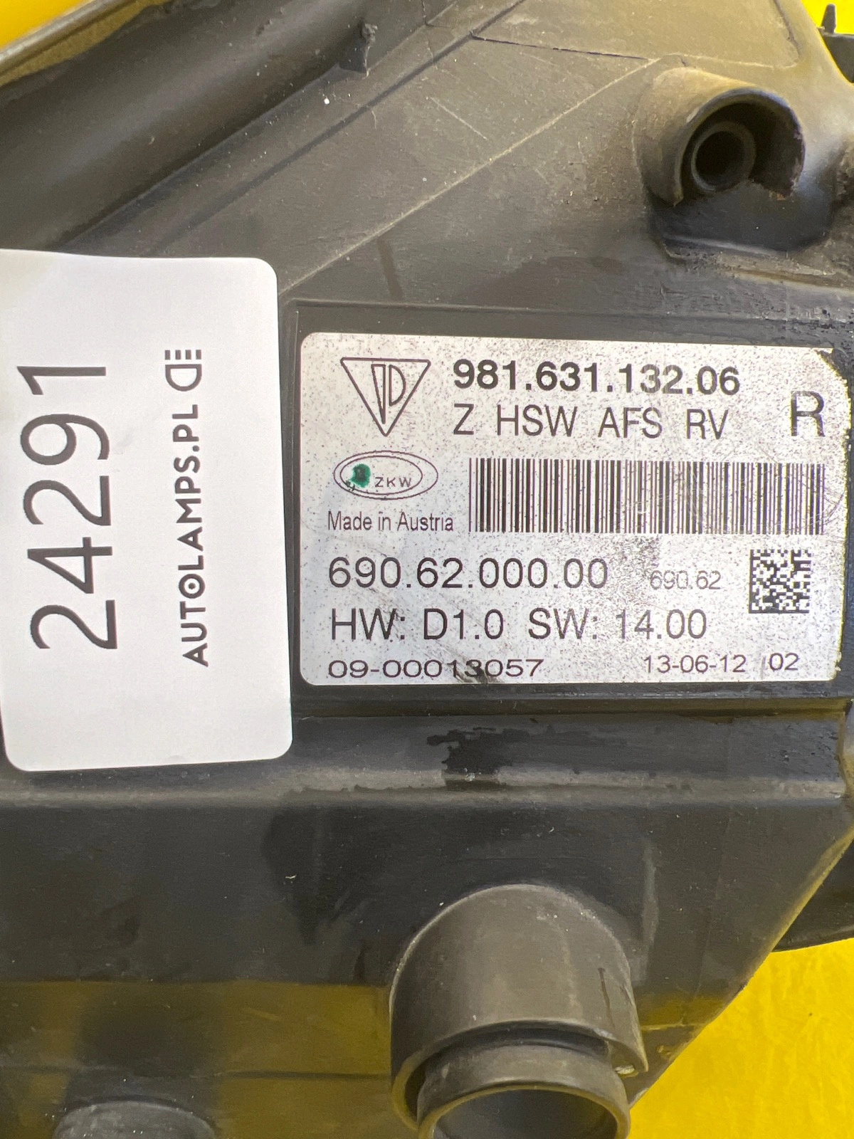 Phare droit Porsche Boxster Cayman 981 Xenon 98163113206 Autolamps 3 Phare droit Porsche Boxster Cayman 981 Xenon 98163113206