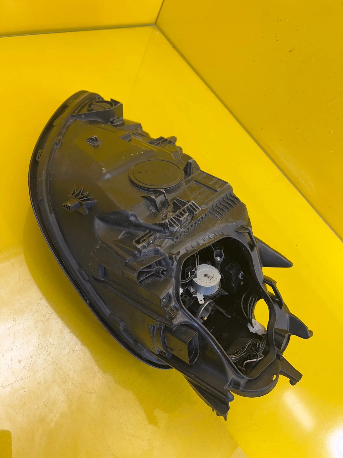 Phare droit Porsche Boxster Cayman 981 Xenon 98163113206 Autolamps 7 Phare droit Porsche Boxster Cayman 981 Xenon 98163113206