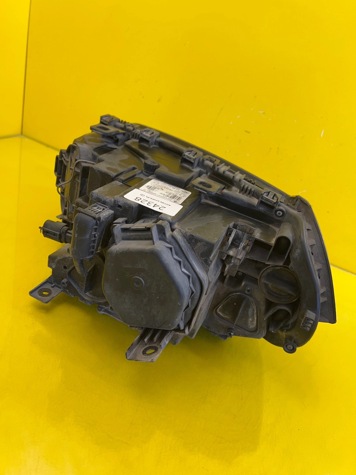 Phare Droit BMW X3 E83 Bi-Xenon Dynamic Torsion Complet Autolamps 4 Phare Droit BMW X3 E83 Bi-Xenon Dynamic Torsion Complet