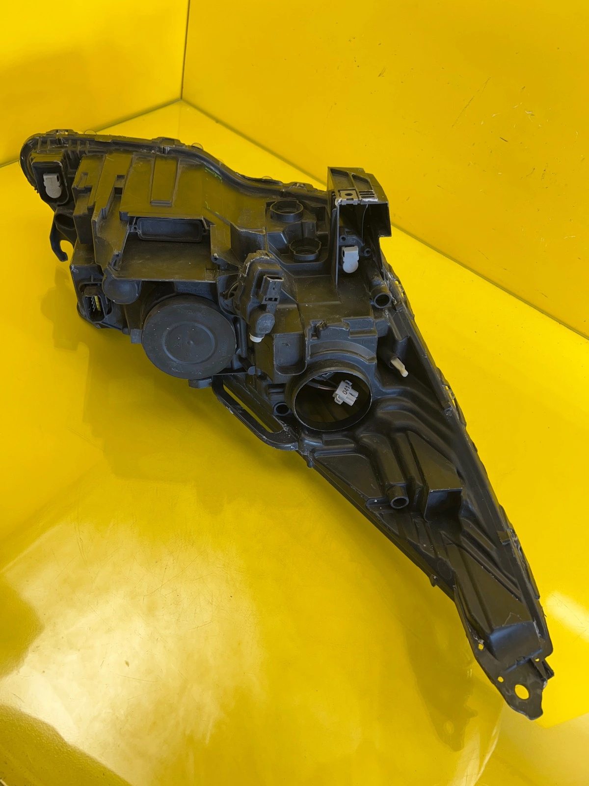 Phare avant gauche PEUGEOT 3008 5008 I 09-13R HYBRYDA Autolamps 5 Phare avant gauche PEUGEOT 3008 5008 I 09-13R HYBRYDA