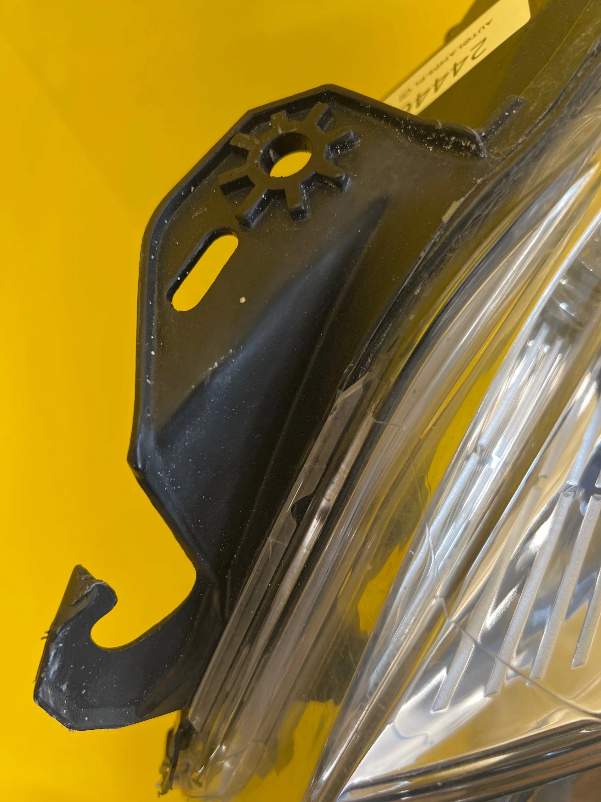 Phare avant gauche PEUGEOT 3008 5008 I 09-13R HYBRYDA Autolamps 6 Phare avant gauche PEUGEOT 3008 5008 I 09-13R HYBRYDA