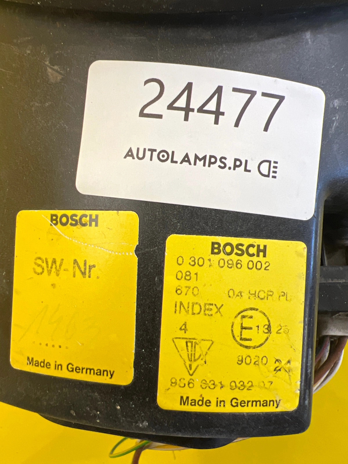 Phare droit Porsche 911 996 986 Boxter 986631032 Autolamps 2 Phare droit Porsche 911 996 986 Boxter 986631032