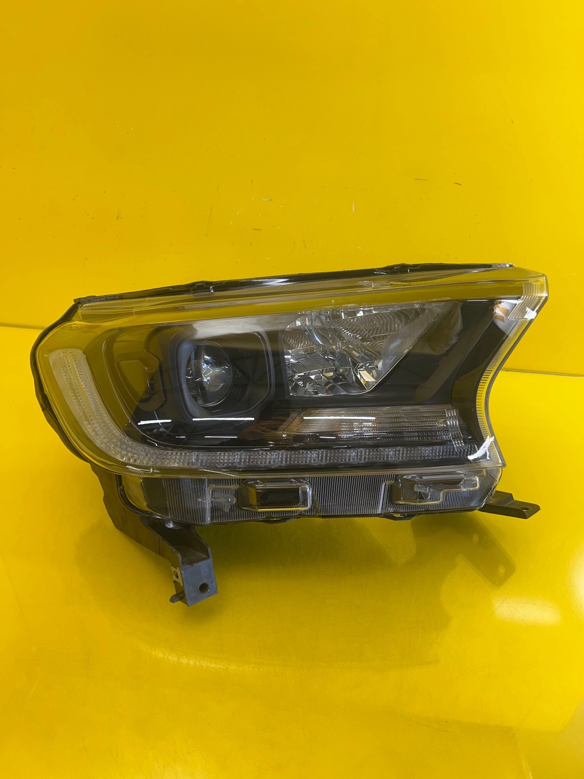 Phare Droit Ford Ranger V Lift Full Led Raptor JB3B-13E014-BA EU Autolamps Phare Droit Ford Ranger V Lift Full Led Raptor JB3B-13E014-BA EU