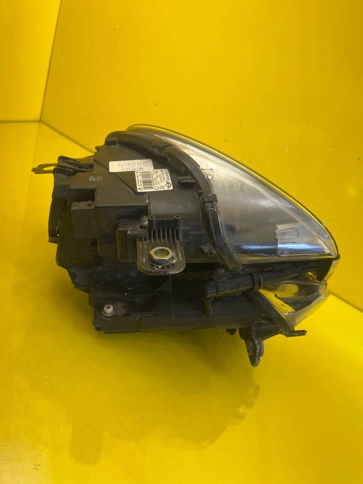 Phare Gauche Droit Mini Countryman R60 Bi-Xenon 9802269 Autolamps 10 Phare Gauche Droit Mini Countryman R60 Bi-Xenon 9802269