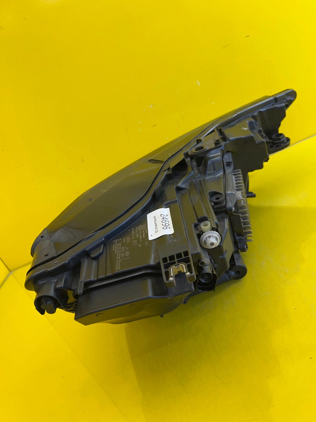 Phare gauche Audi A6 C8 4K Full Led 4K0941039 Autolamps 4 Phare gauche Audi A6 C8 4K Full Led 4K0941039