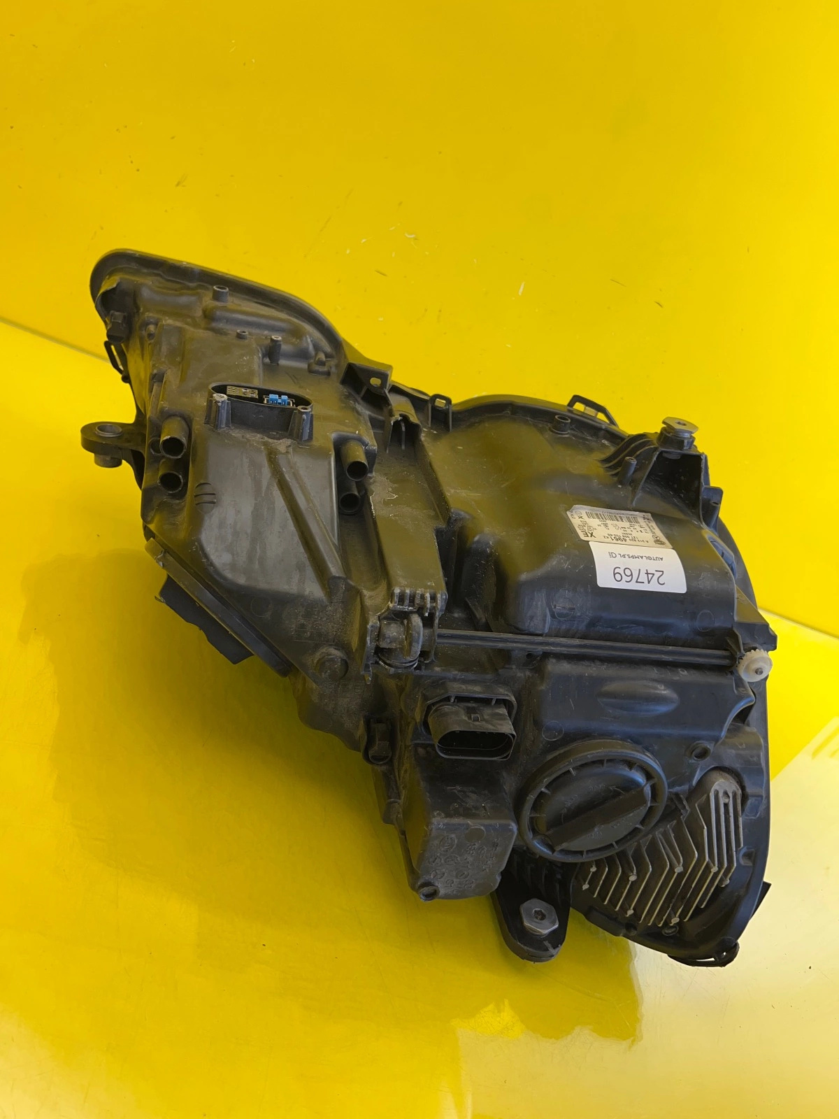 Phare gauche Mercedes classe E W212 Xenon A2128204961 Autolamps 5 Phare gauche Mercedes classe E W212 Xenon A2128204961