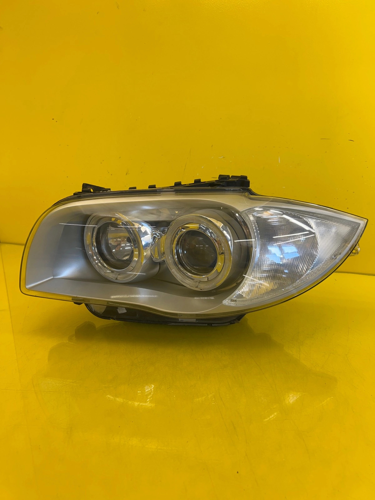 Phare gauche BMW 1 E81 E87 E82 Xenon 6924489 Autolamps Phare gauche BMW 1 E81 E87 E82 Xenon 6924489