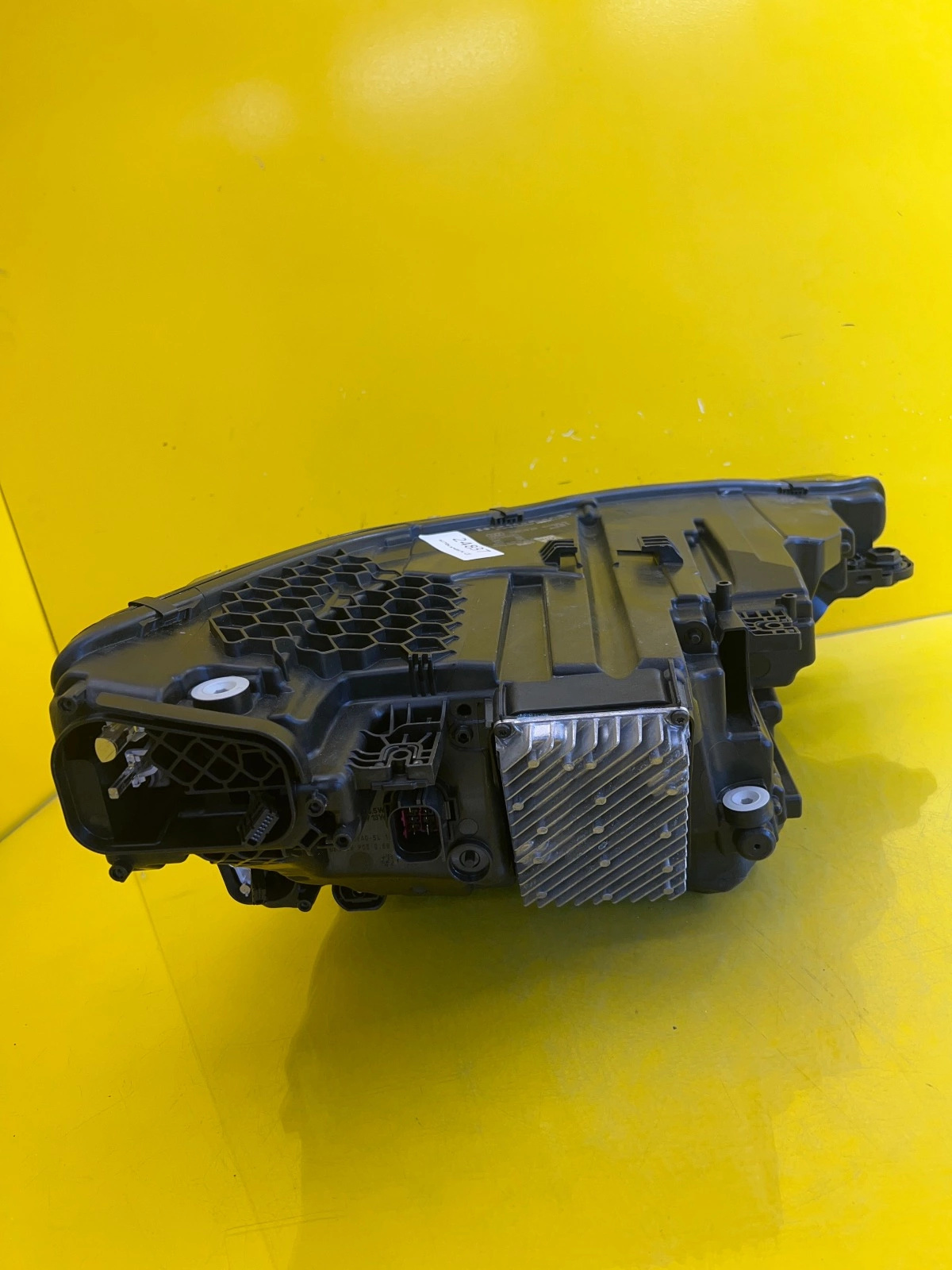 Phare gauche Audi E-Tron 4KE Digital Matrix 4KE941035D Autolamps 4 Phare gauche Audi E-Tron 4KE Digital Matrix 4KE941035D