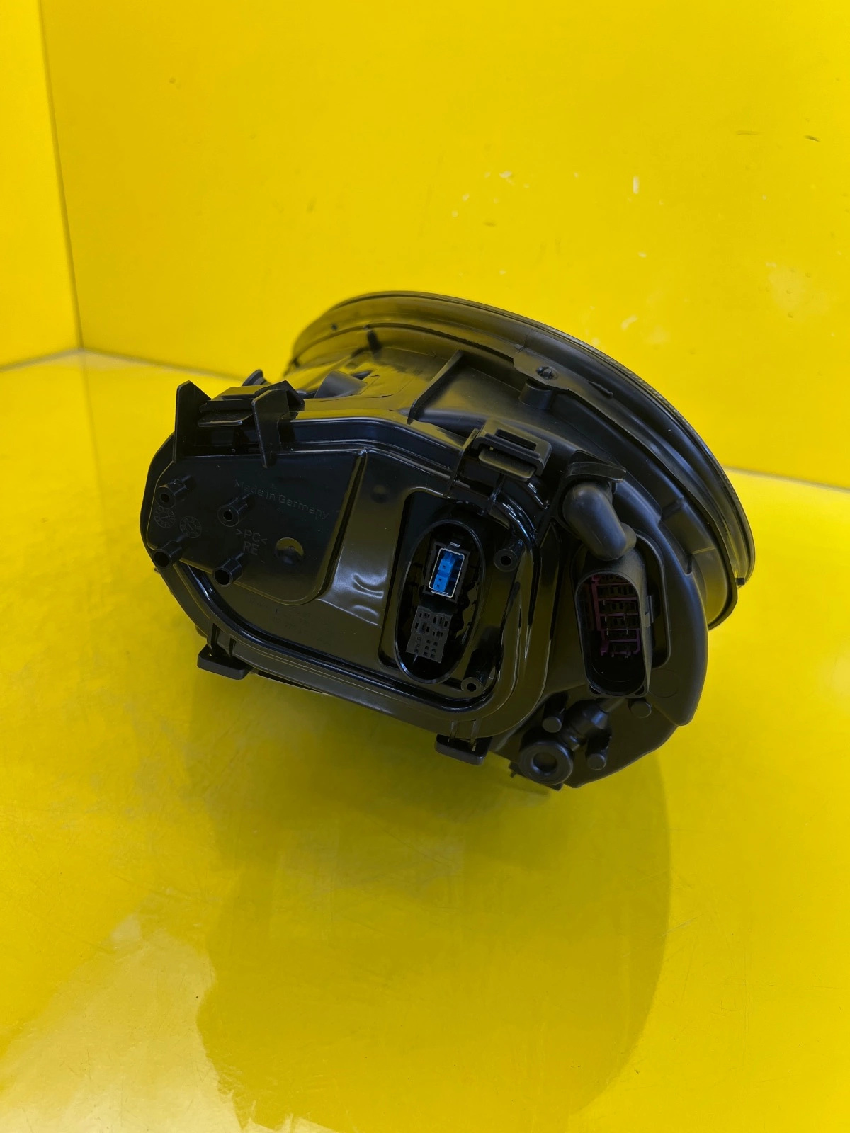 Phare droit Porsche Panamera 970 09-13 Xenon Led 97063107004 Autolamps 5 Phare droit Porsche Panamera 970 09-13 Xenon Led 97063107004