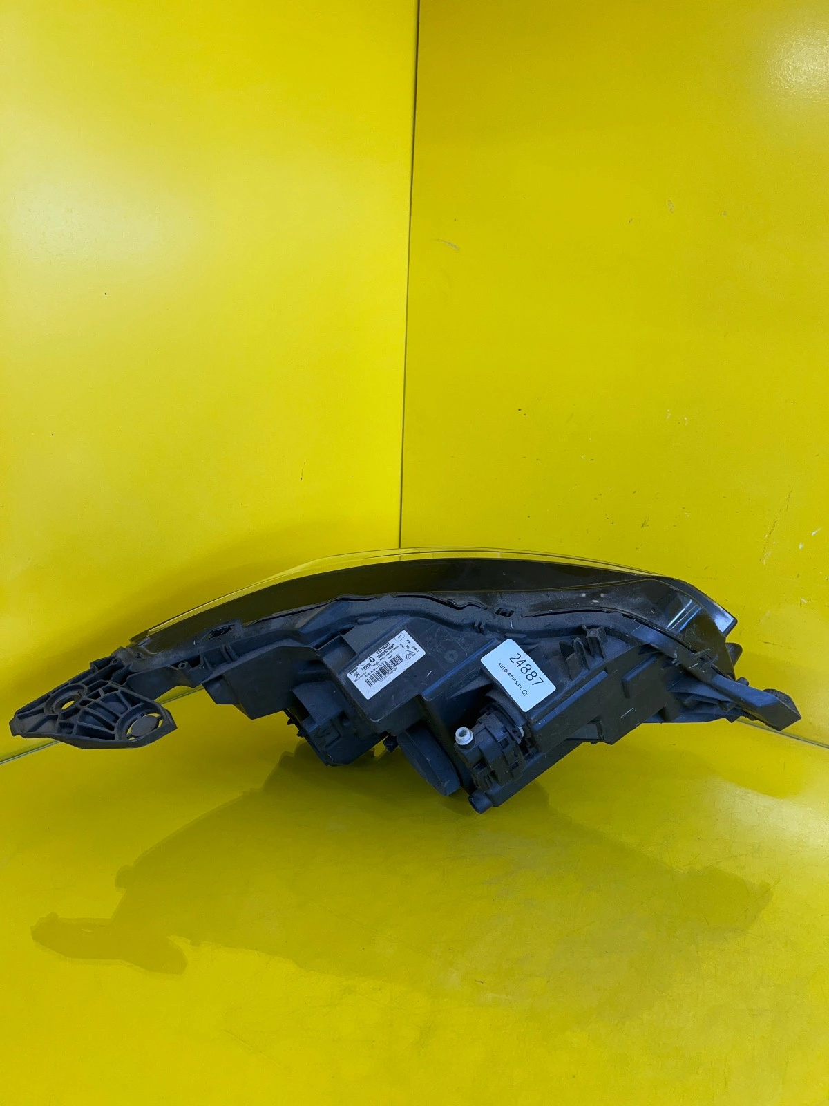 Phare gauche Peugeot 208 Led 19- 73313327 9833036380 Autolamps 3 Phare gauche Peugeot 208 Led 19- 73313327 9833036380