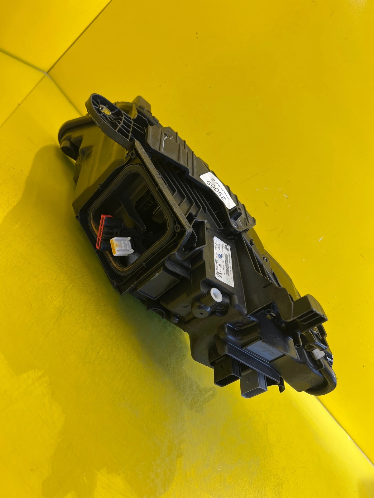 Phare droit Peugeot 308 III LED 21- 98491162-80 Autolamps 4 Phare droit Peugeot 308 III LED 21- 98491162-80