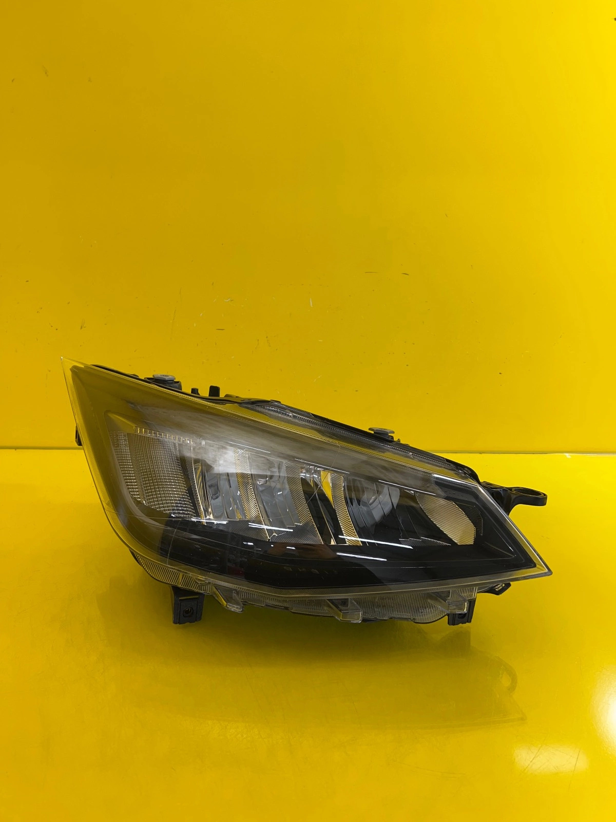 Phare droit Seat Ibiza 5 V 6F1 Lift 21- Full Led 6F1941006E Autolamps Phare droit Seat Ibiza 5 V 6F1 Lift 21- Full Led 6F1941006E